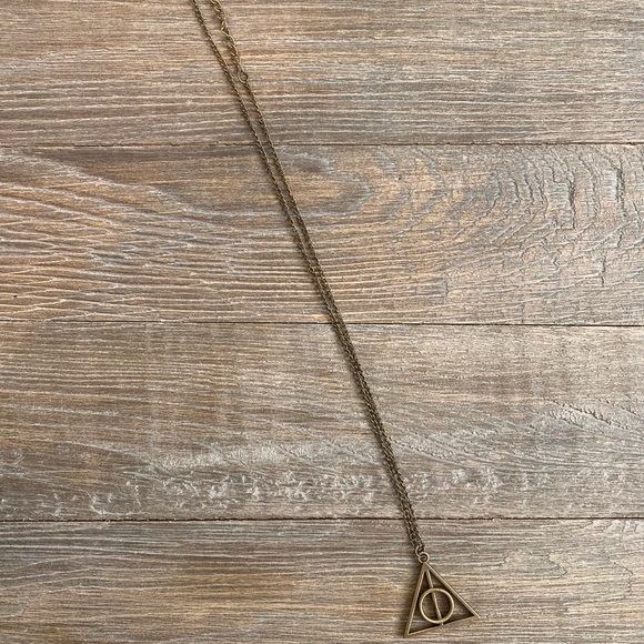 Deathly Hallows Harry Potter Necklace - Picture 3 of 3